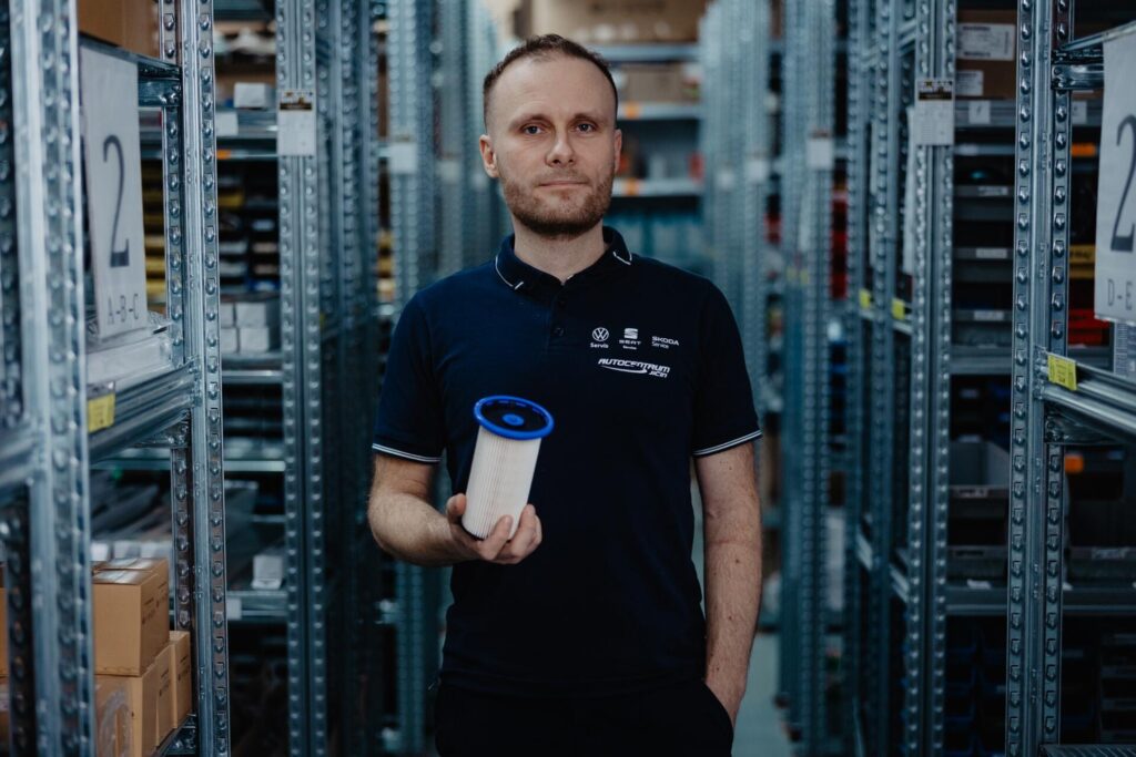 Jakub Voňka - vedoucí prodeje originálních dílů a příslušenství pro značky Škoda, VW, SEAT