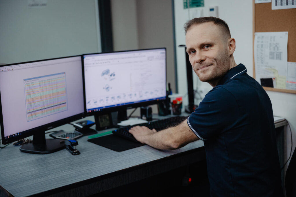 Jakub Voňka - vedoucí prodeje originálních dílů a příslušenství pro značky Škoda, VW, SEAT